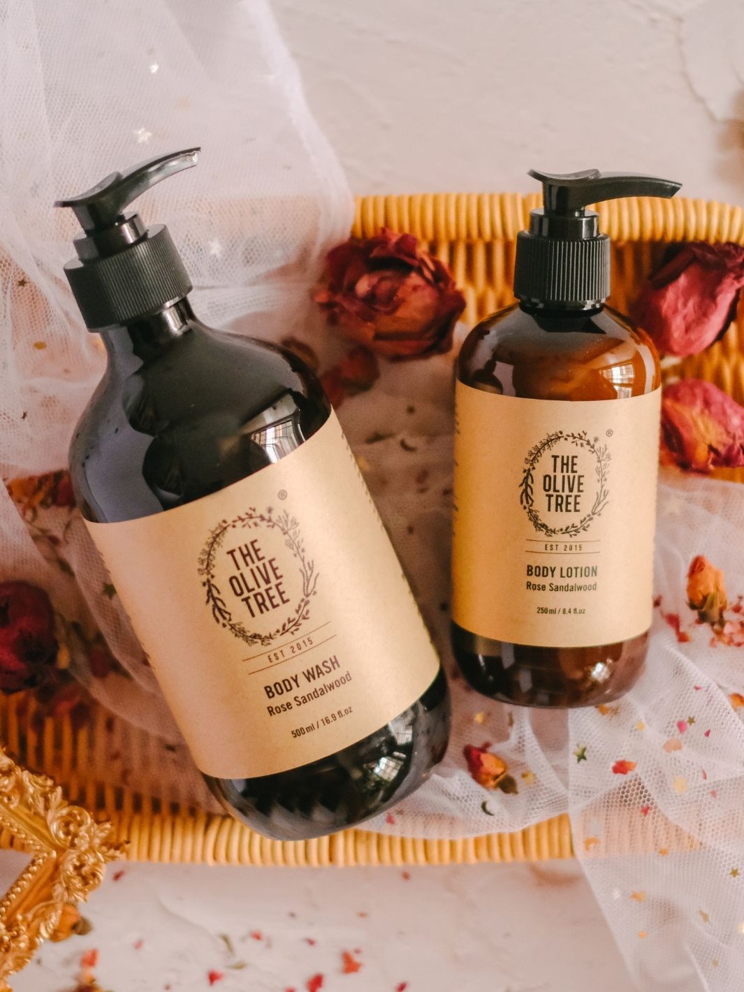 Rose Sandalwood Body Lotion moisturize skin